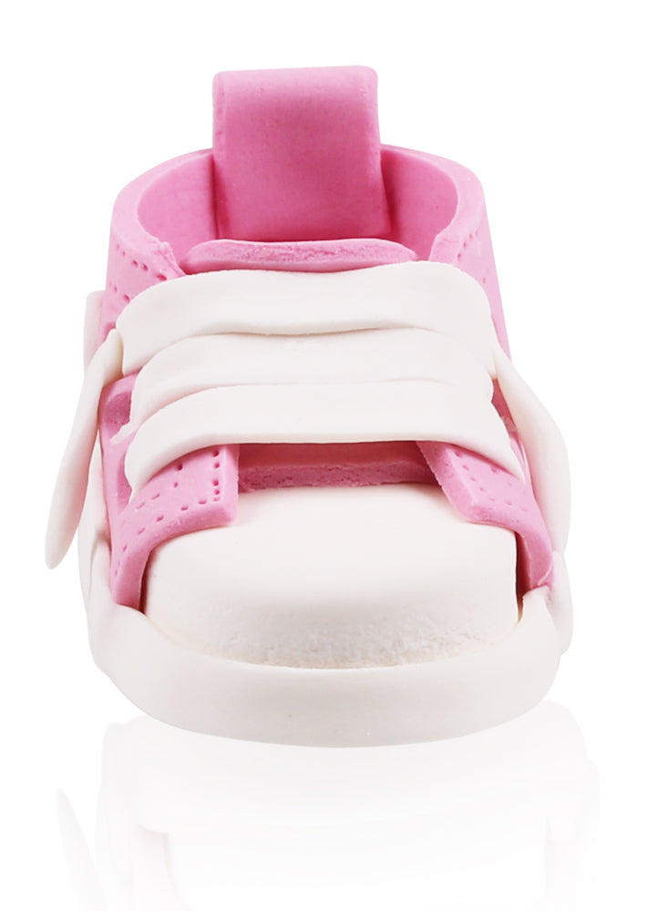 Baby shoes pink